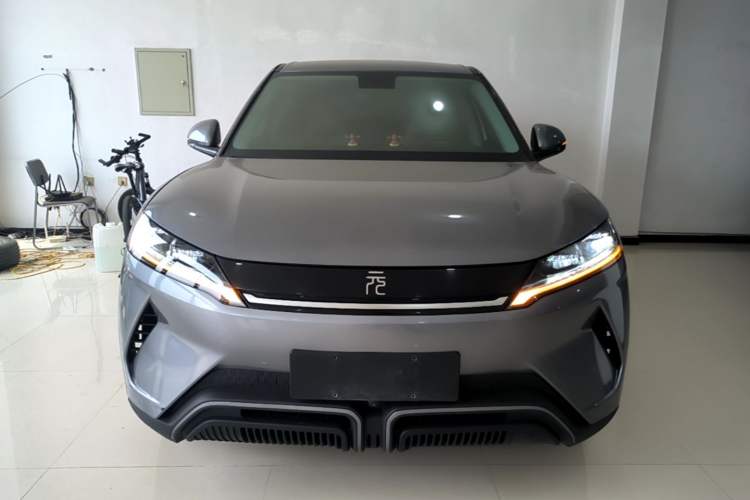 Used BYD Yuan UP 2024 401KM Leading Edition Front