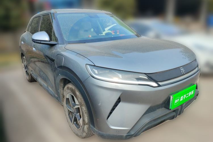 Used BYD Yuan UP 2024 401KM Leading Edition Front Right 45 Deg