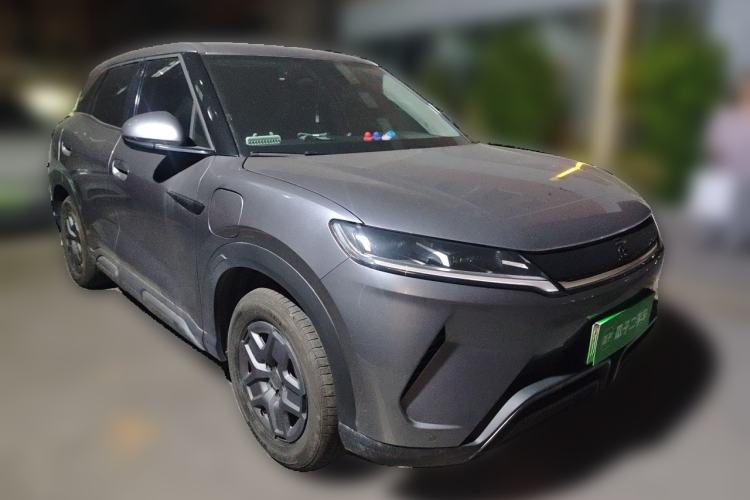 Used BYD Yuan UP 2024 401 km Active Version Front Right 45 Deg
