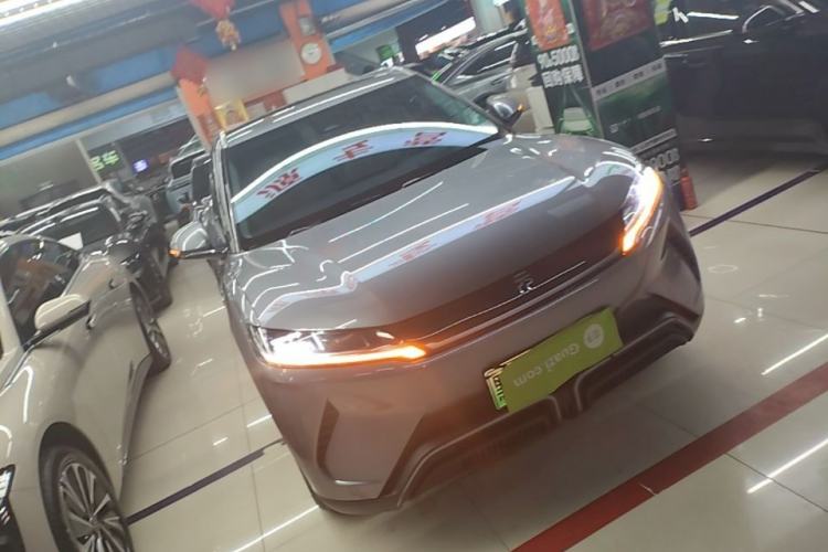 Used BYD Yuan UP 2024 401KM Beyond Edition Front Right 45 Deg