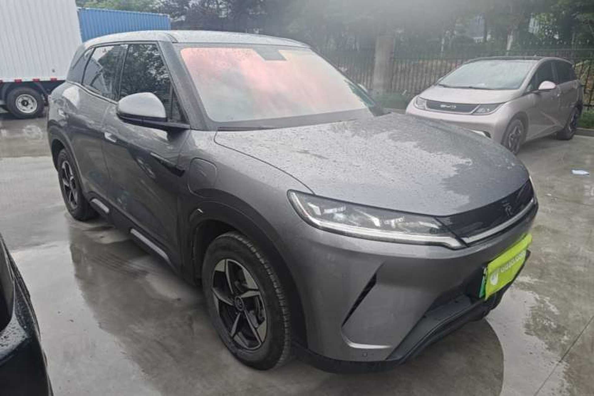 Used BYD Yuan UP 2024 401KM Leading Edition Front Right 45 Deg