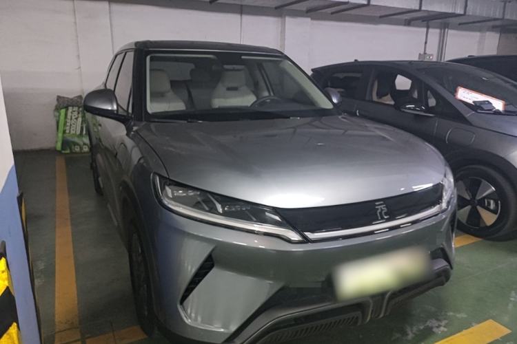 Used BYD Yuan UP 2024 401 km Active Version Front Right 45 Deg