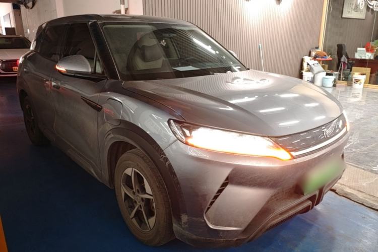 Used BYD Yuan UP 2024 401KM Leading Edition Front Right 45 Deg