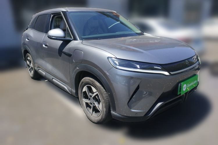 Used BYD Yuan UP 2024 401KM Leading Edition Front Right 45 Deg