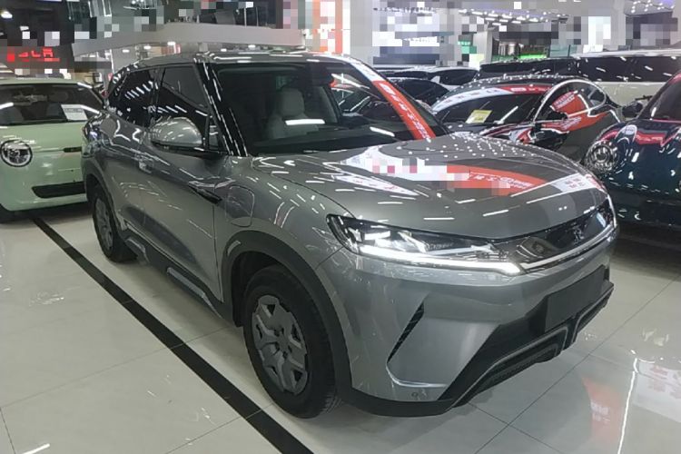 Used BYD Yuan UP 2024 401 km Active Version Front Right 45 Deg