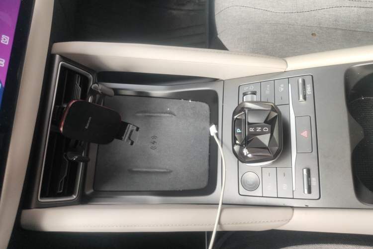 Used BYD Yuan UP 2024 401KM Beyond Edition Gear Lever
