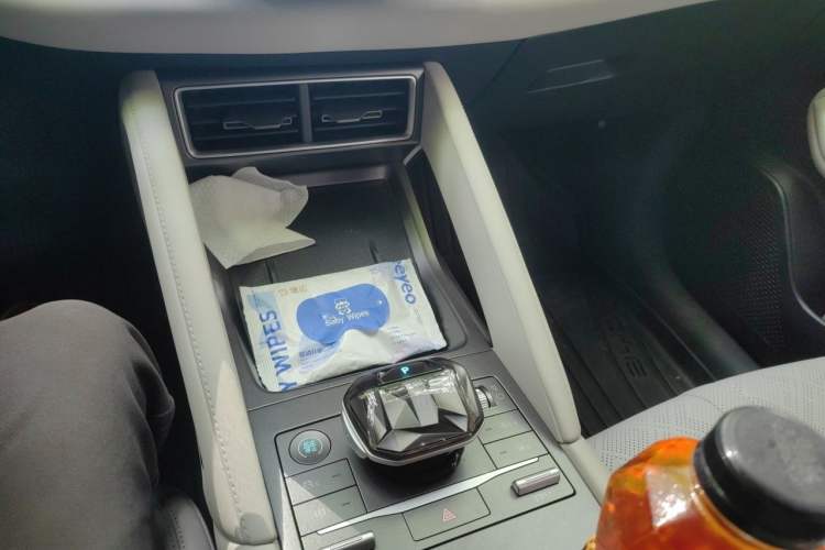 Used BYD Yuan UP 2024 401KM Leading Edition Gear Lever