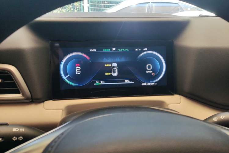 Used BYD Yuan UP 2024 401KM Leading Edition Instrument Cluster