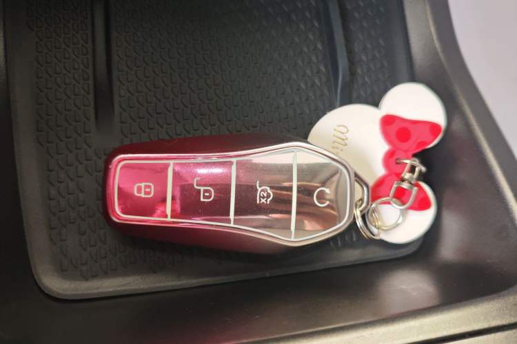 Used BYD Yuan UP 2024 401KM Leading Edition Interior 1