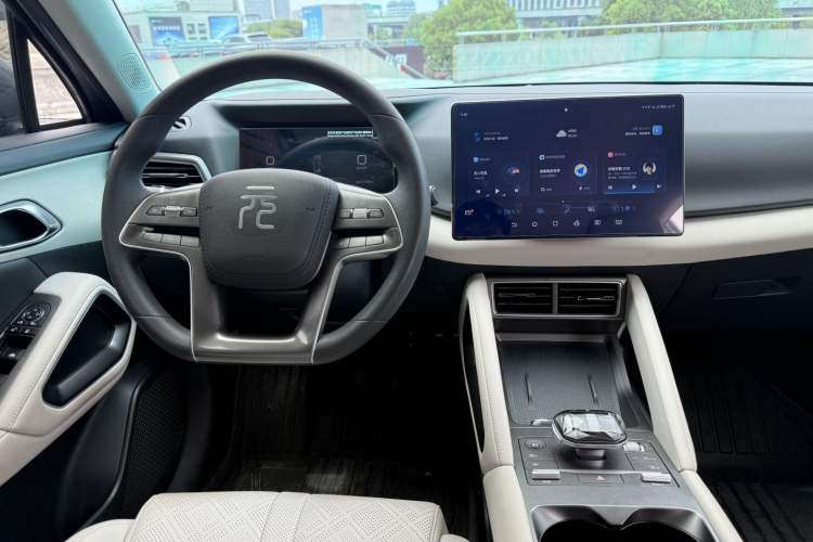 Used BYD Yuan UP 2024 401KM Leading Edition Interior 1
