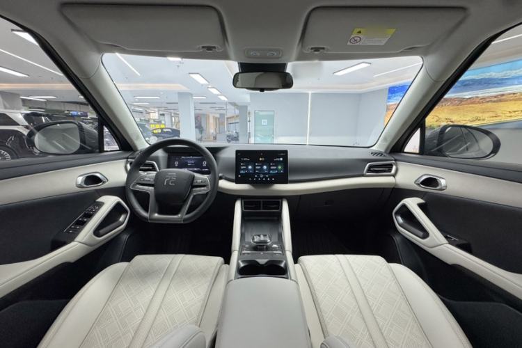 Used BYD Yuan UP 2024 401 km Active Version Interior 1