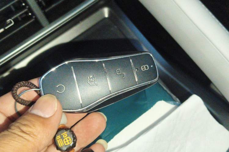 Used BYD Yuan UP 2024 401 km Active Version Interior 1