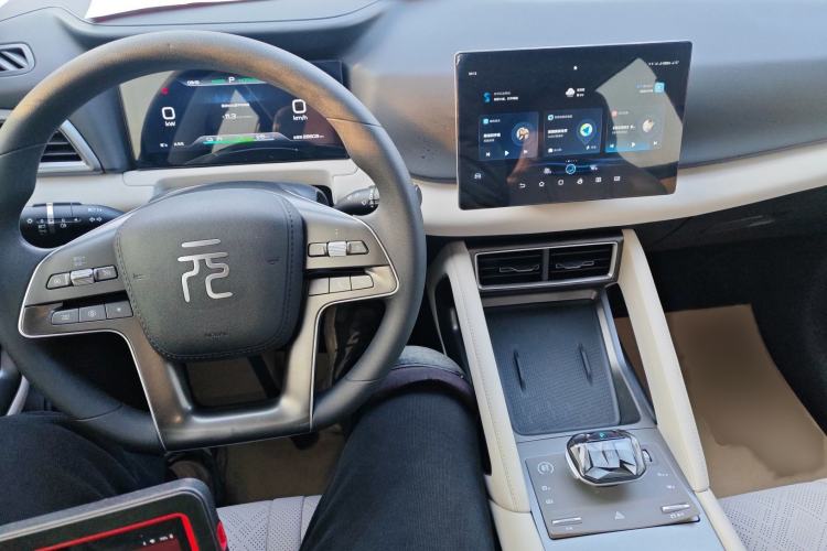 Used BYD Yuan UP 2024 301KM Leading Edition Interior 2