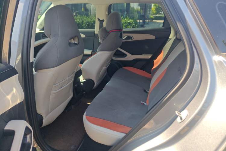 Used BYD Yuan UP 2024 401KM Leading Edition Interior 2