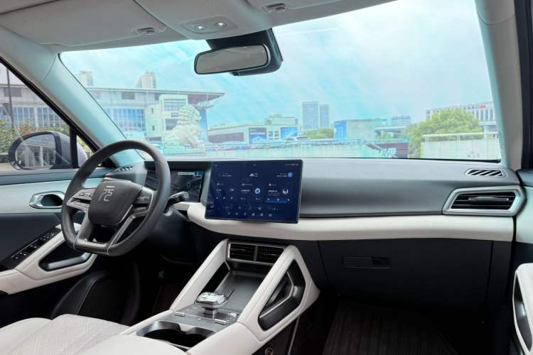 Used BYD Yuan UP 2024 401KM Leading Edition Interior 3