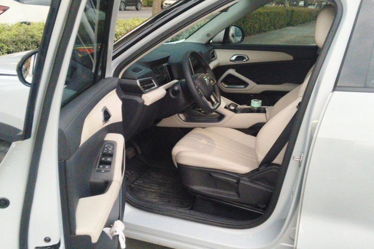 Used BYD Yuan UP 2024 401 km Active Version Interior 3