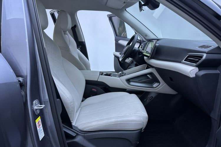 Used BYD Yuan UP 2024 401 km Active Version Interior 6