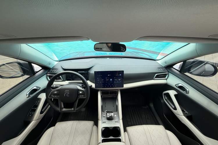 Used BYD Yuan UP 2024 401KM Leading Edition Interior 7
