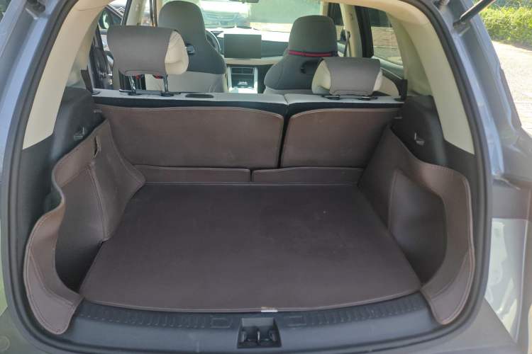 Used BYD Yuan UP 2024 401KM Leading Edition Interior 7