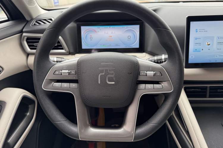 Used BYD Yuan UP 2024 401 km Active Version Interior 9