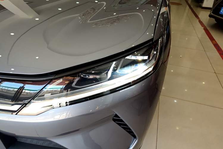 Used BYD Yuan UP 2024 401KM Leading Edition Left Front Headlight