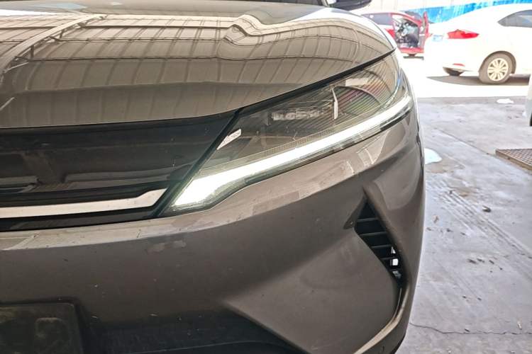 Used BYD Yuan UP 2024 401 km Active Version Left Front Headlight