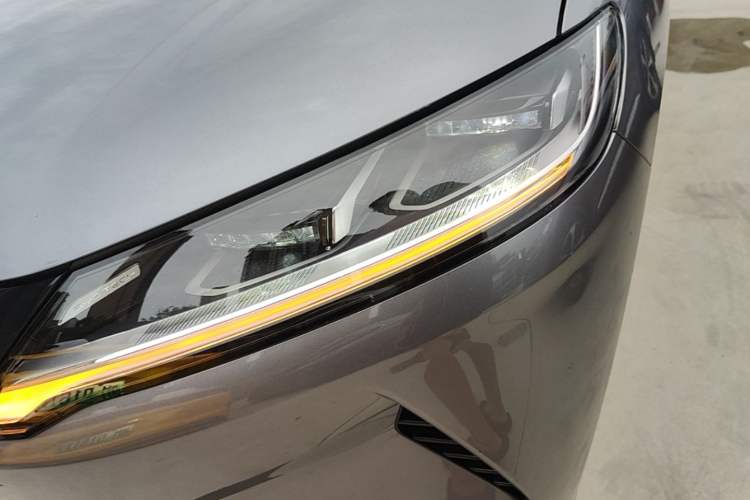 Used BYD Yuan UP 2024 401KM Beyond Edition Left Front Headlight