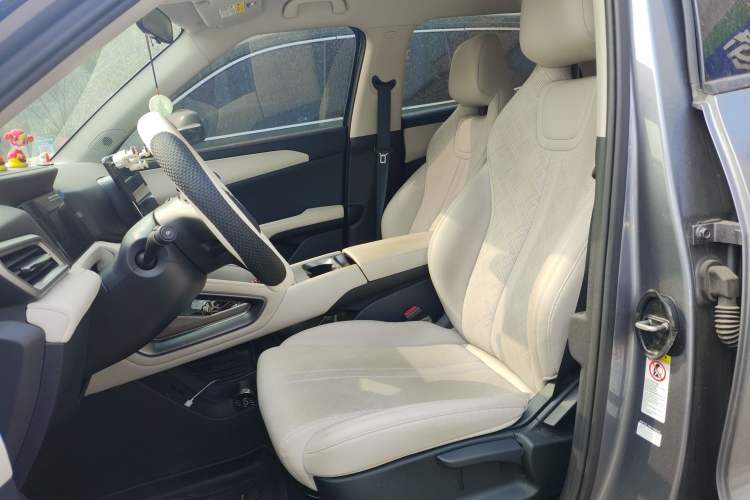 Used BYD Yuan UP 2024 401KM Leading Edition Left Front Seat