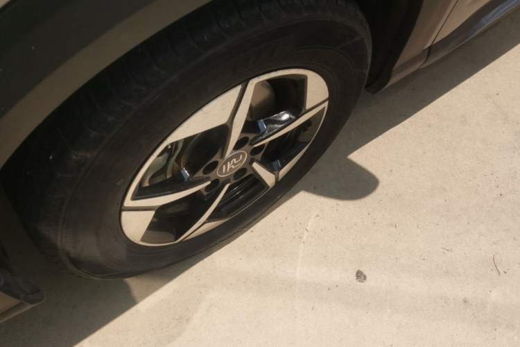 Used BYD Yuan UP 2024 401KM Beyond Edition Left Front Wheel Hub