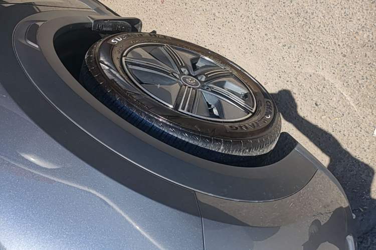 Used BYD Yuan UP 2024 401KM Beyond Edition Left Front Wheel Hub