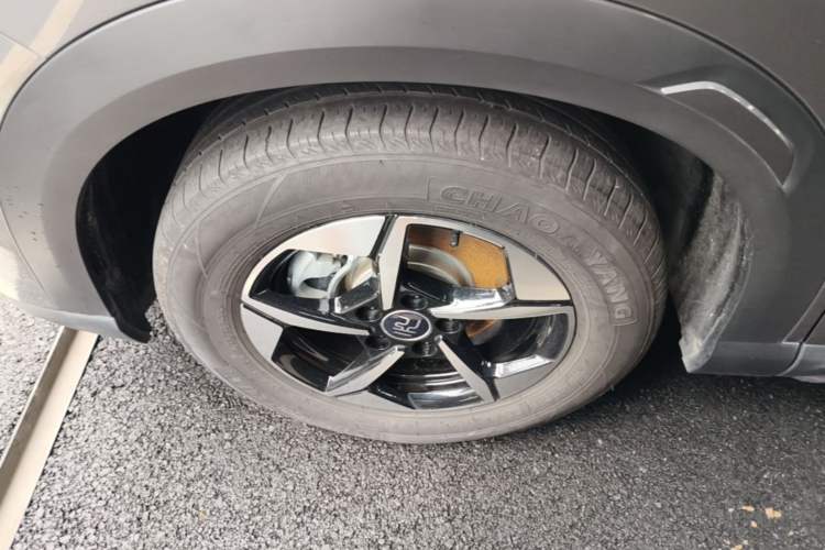 Used BYD Yuan UP 2024 401KM Leading Edition Left Front Wheel Hub