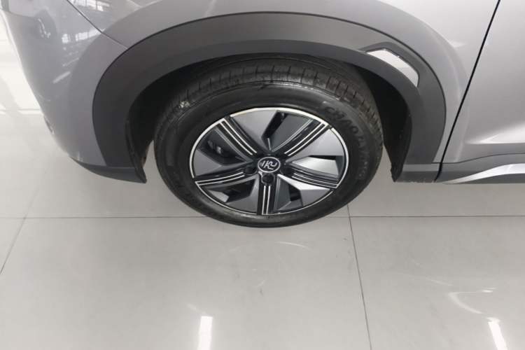 Used BYD Yuan UP 2024 401KM Beyond Edition Left Front Wheel Hub