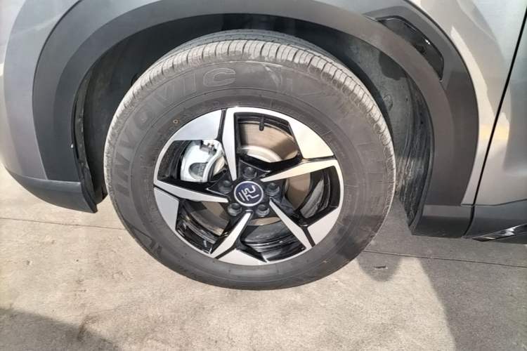 Used BYD Yuan UP 2024 401KM Beyond Edition Left Front Wheel Hub