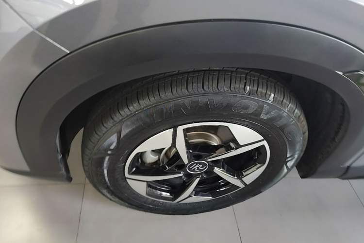Used BYD Yuan UP 2024 401KM Beyond Edition Left Front Wheel Hub