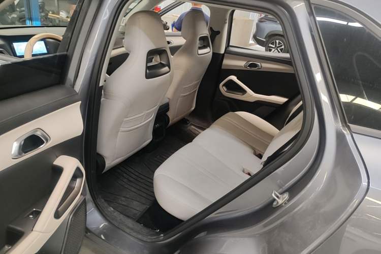 Used BYD Yuan UP 2024 401KM Leading Edition Left Rear Seat