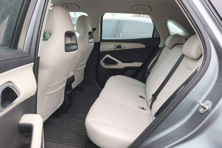Used BYD Yuan UP 2024 401 km Active Version Left Rear Seat