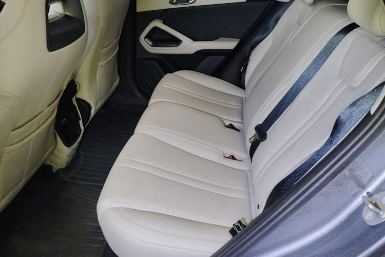 Used BYD Yuan UP 2024 401 km Active Version Left Rear Seat