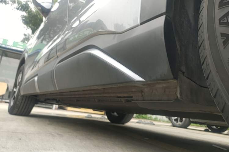 Used BYD Yuan UP 2024 401KM Leading Edition Left Side Sill