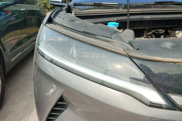 Used BYD Yuan UP 2024 401KM Leading Edition Right Front Headlight