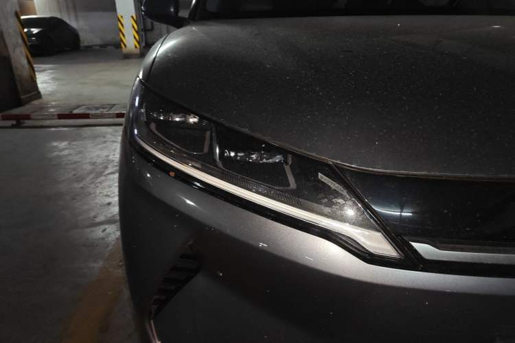 Used BYD Yuan UP 2024 401KM Leading Edition Right Front Headlight