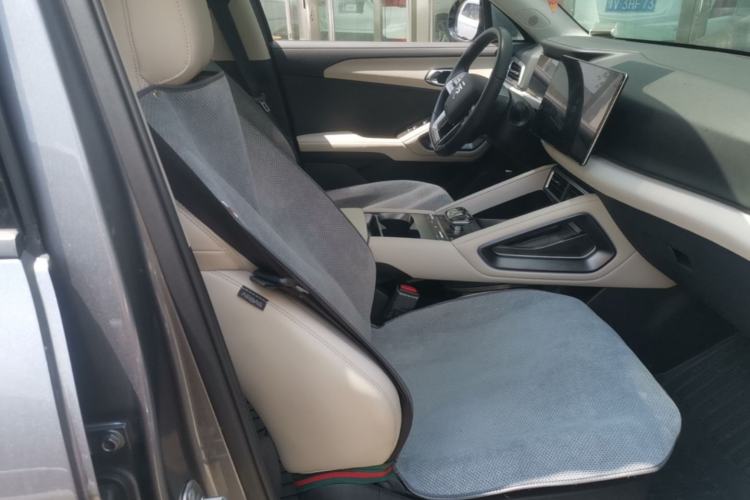 Used BYD Yuan UP 2024 401KM Beyond Edition Right Front Seat