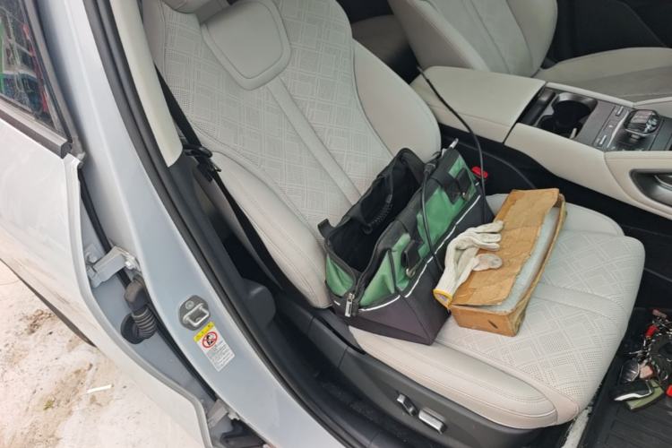 Used BYD Yuan UP 2024 401KM Beyond Edition Right Front Seat