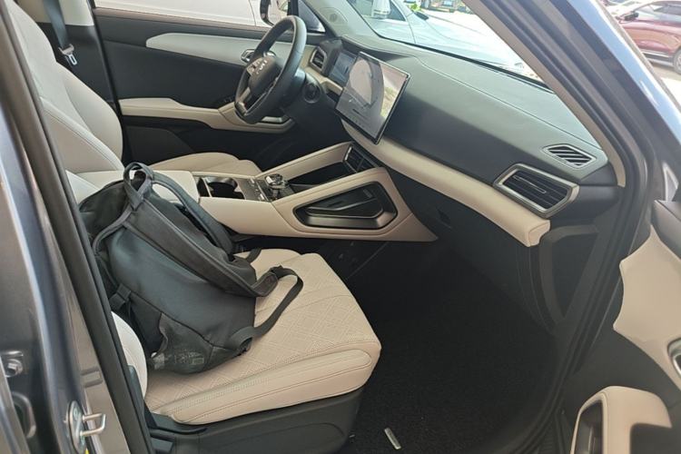 Used BYD Yuan UP 2024 401KM Leading Edition Right Front Seat