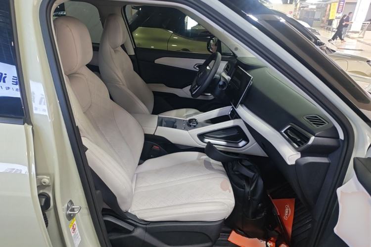 Used BYD Yuan UP 2024 401KM Leading Edition Right Front Seat