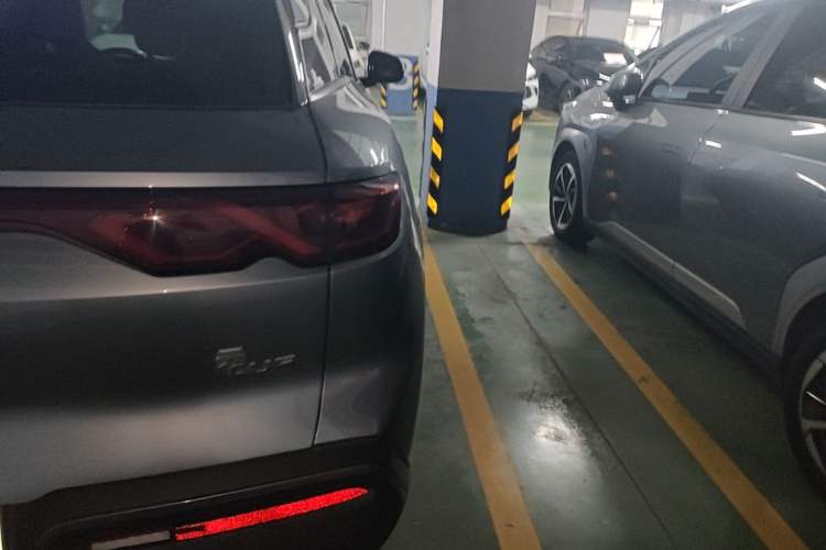 Used BYD Yuan UP 2024 401 km Active Version Right Rear Taillight