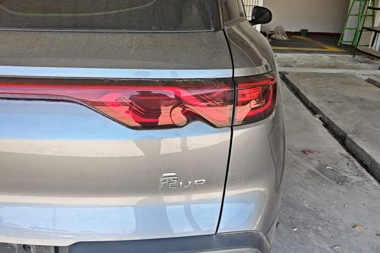 Used BYD Yuan UP 2024 401 km Active Version Right Rear Taillight