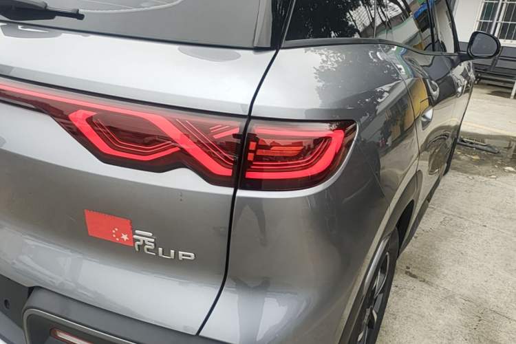 Used BYD Yuan UP 2024 401KM Leading Edition Right Rear Taillight