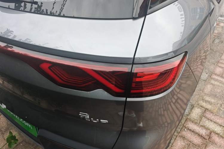 Used BYD Yuan UP 2024 401KM Leading Edition Right Rear Taillight