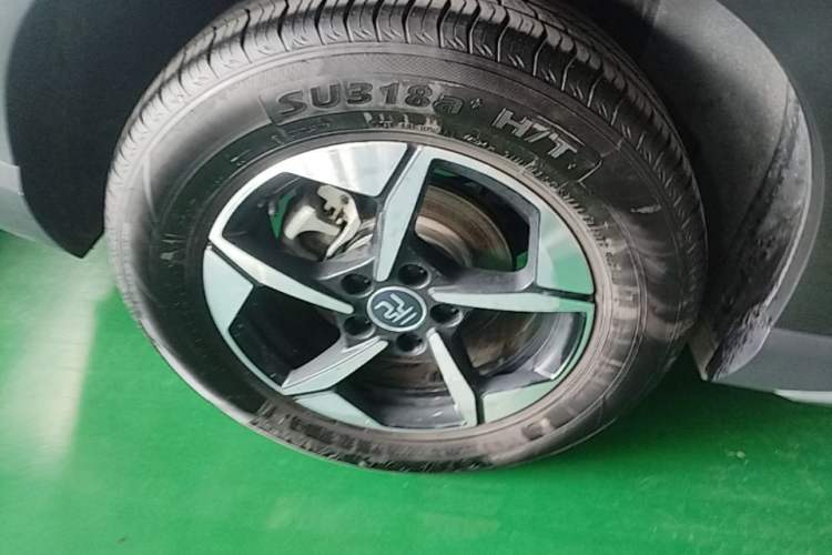Used BYD Yuan UP 2024 401KM Leading Edition Right Rear Wheel Hub