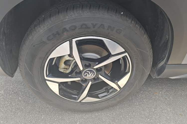Used BYD Yuan UP 2024 401KM Beyond Edition Right Rear Wheel Hub